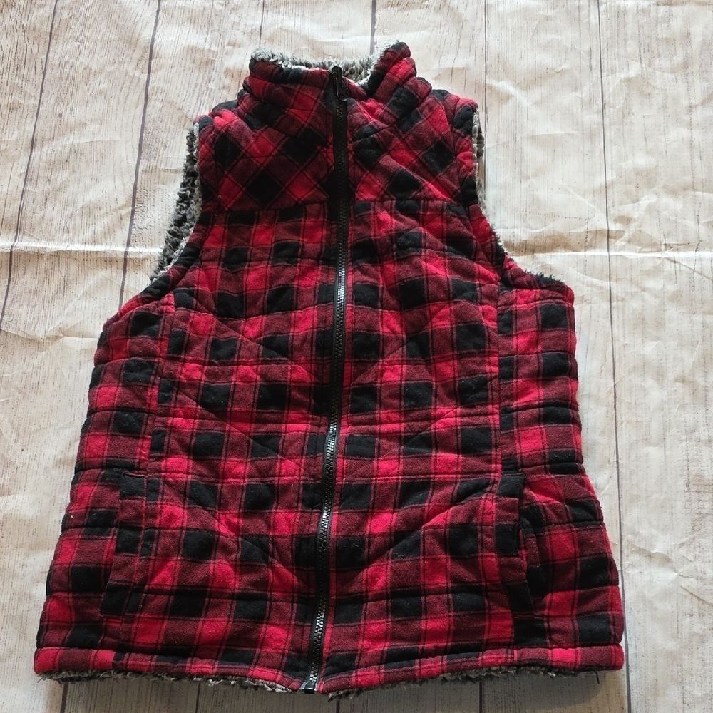 Plaid Red and Black Vest